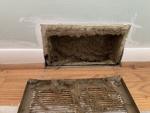 Duct cleaning in Elmwood Park, IL by True Eco Dry LLC
